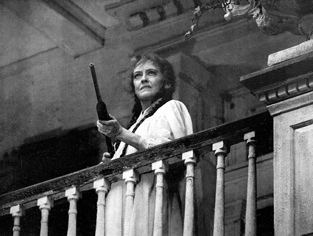 Компания Дисней объявила, что собирается сделать линейку 2Д-ремейков оскароносной классики из библиотеки недавно приобретённой Фокс. "Всё о Еве", "Джентльменское соглашение", "Незабываемый роман", "Гр...